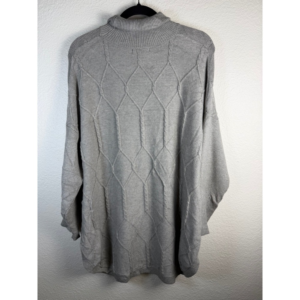 Women's 1X Gray Cable Knit Viscose Turtleneck Sweater Oversized Cozy Cabincore